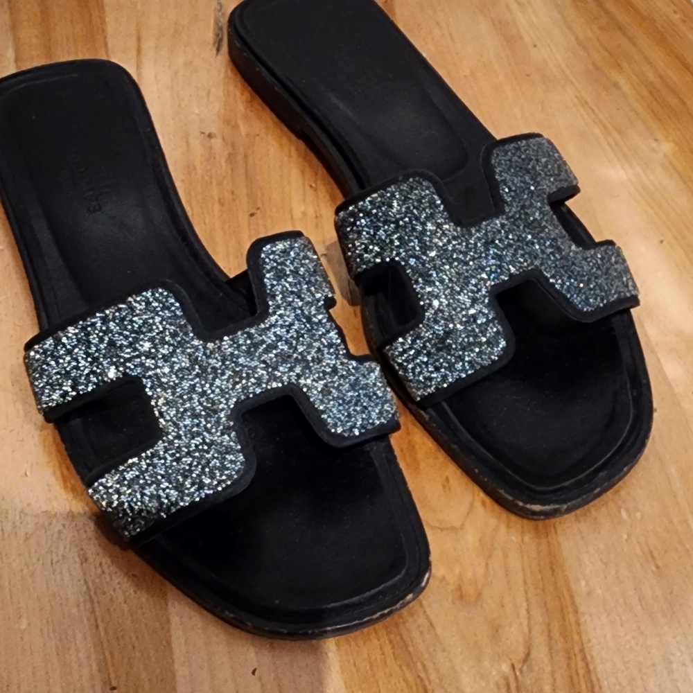 Hermes Stylish Black Glitter Sandals